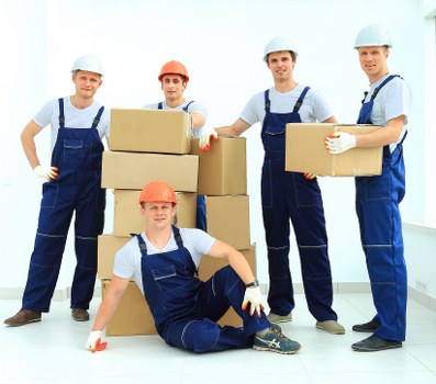 Removal van and moving boxes for local removals in Kentishtown