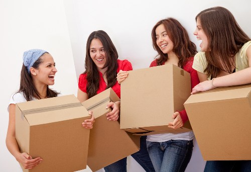 Careful packing and transport for small removals